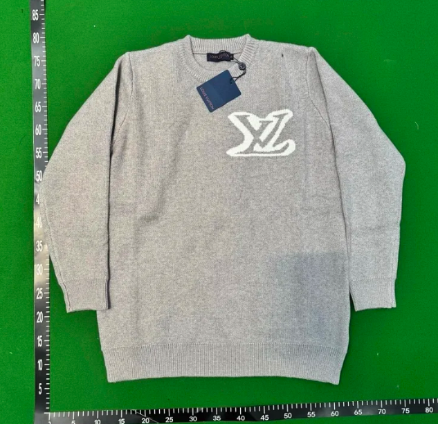 LV sweater