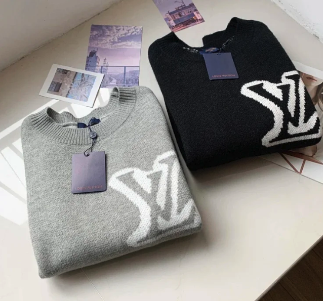 LV sweater
