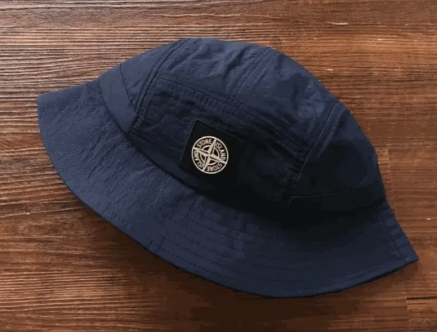 Stone Island Beanie（26+ Styles）