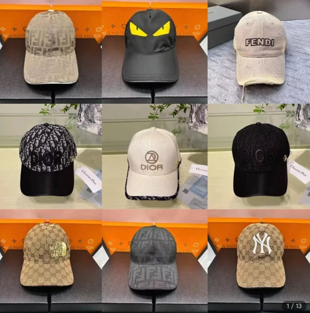 Dior cap   (40 CP)