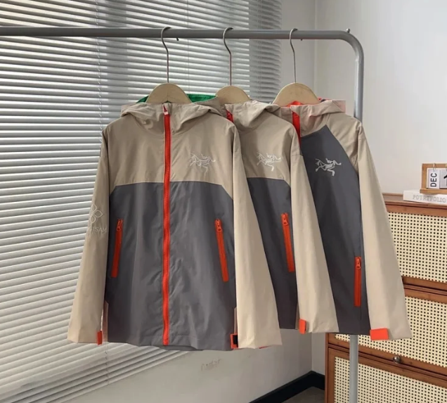  Children's clothing jacket