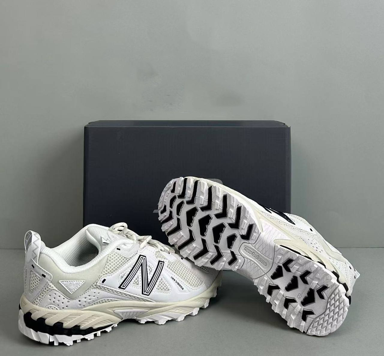 New Balance 610