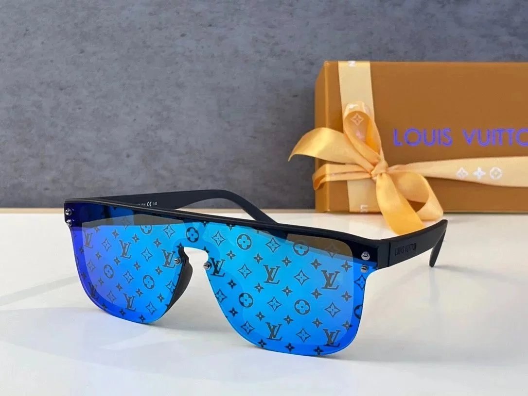 LOUIS VUITTON SUNGLASSES