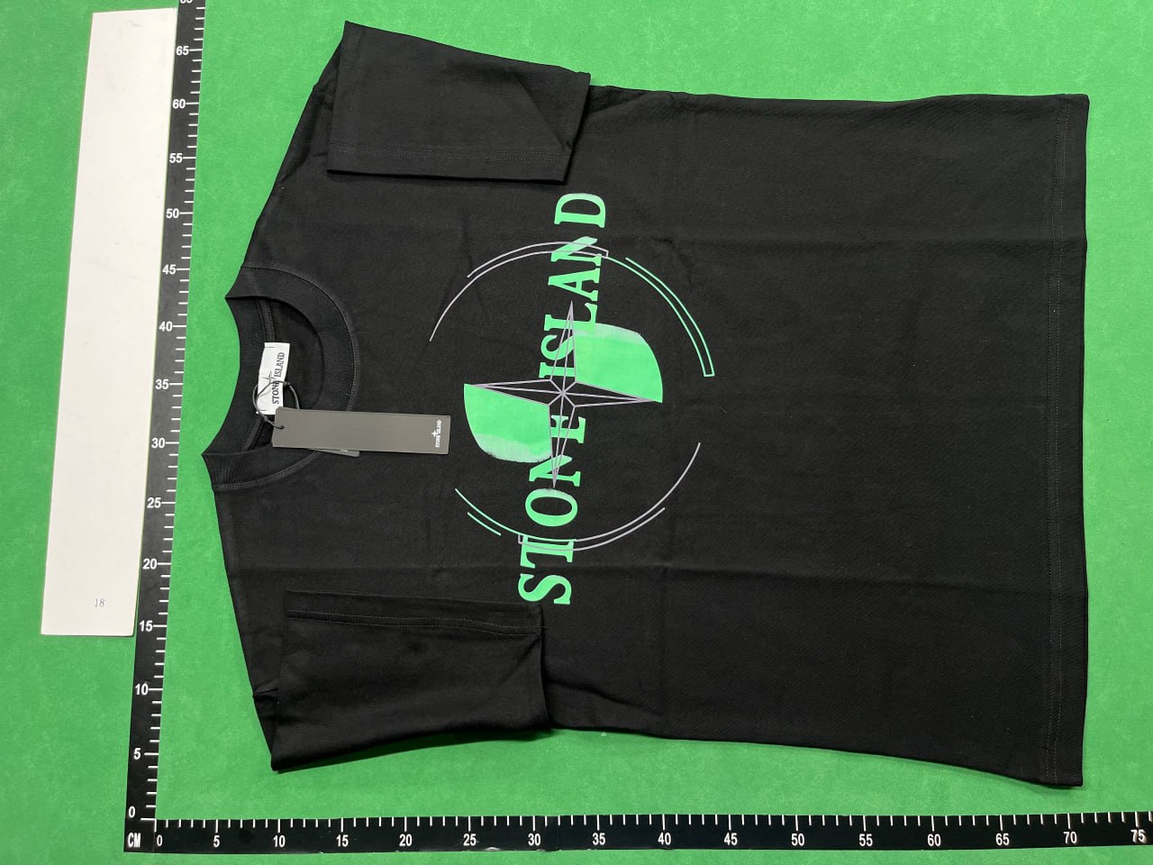 Stone island T-shirt  (40 CP)