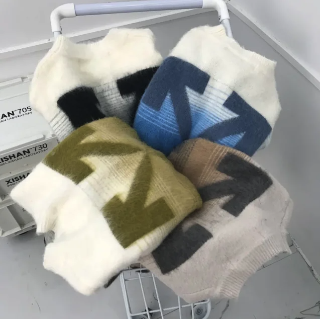 OFF WHITE Sweater
