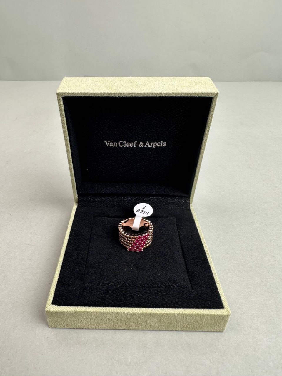 Van Cleef & Arpels Ring 