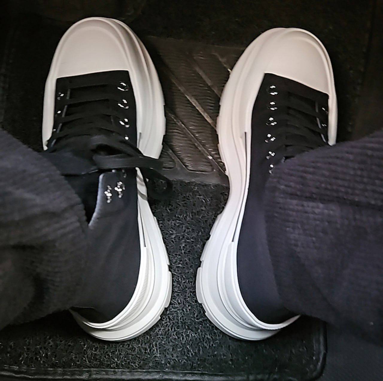 McQueen Tread Slick