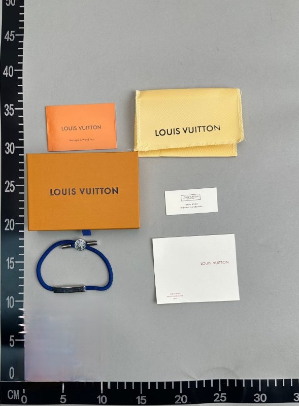 LV bracelet 