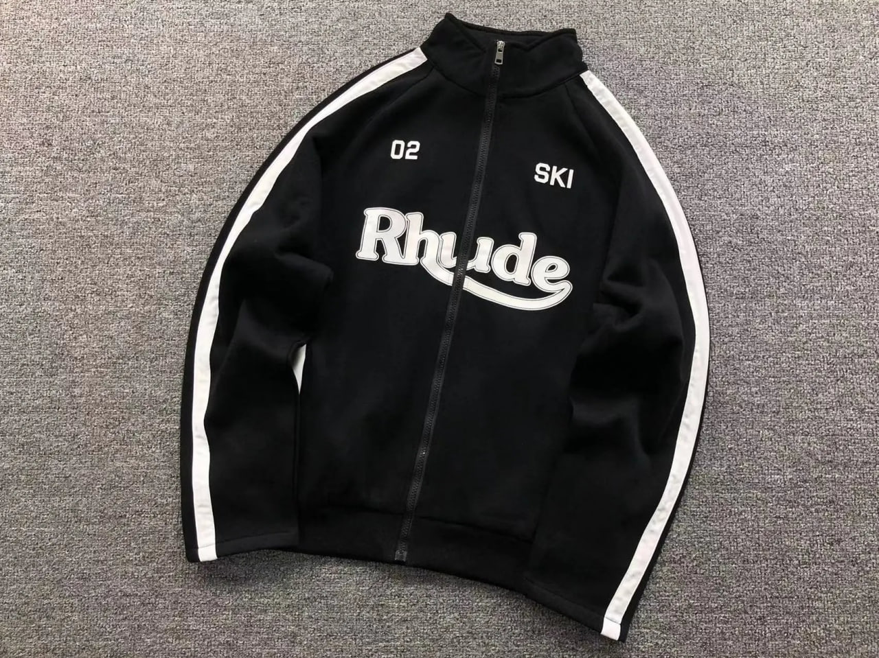 Rhude suit  (40 style)