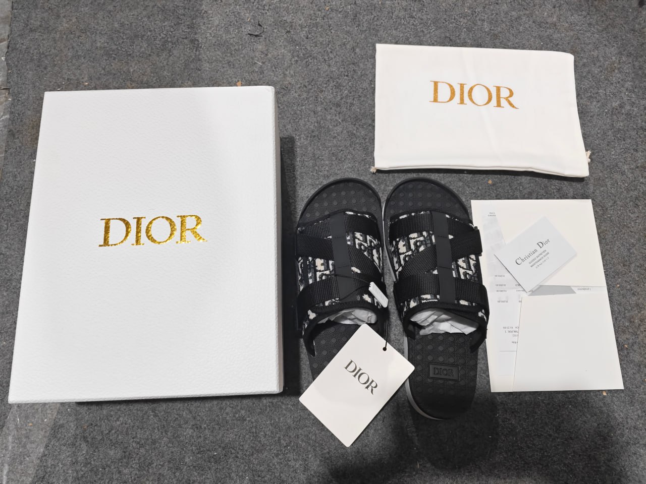 Dior Slide