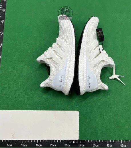Adidas Ultraboost 