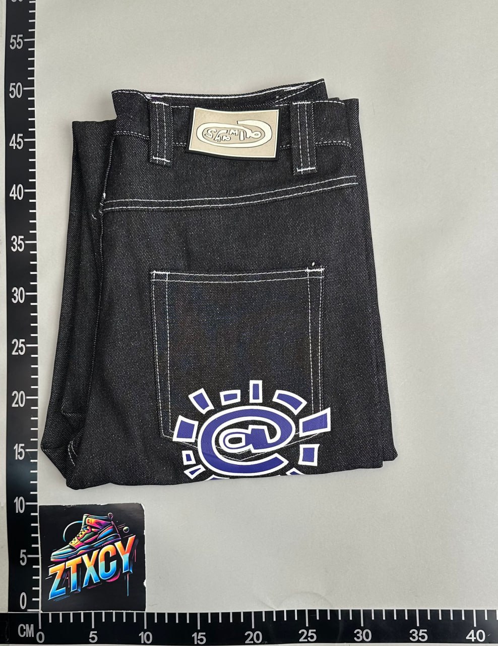 ADWYSD jeans