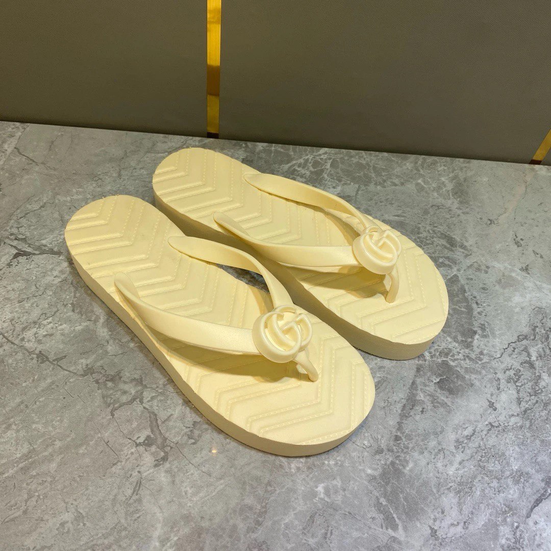 Burberry & chanel & Gucci slippers