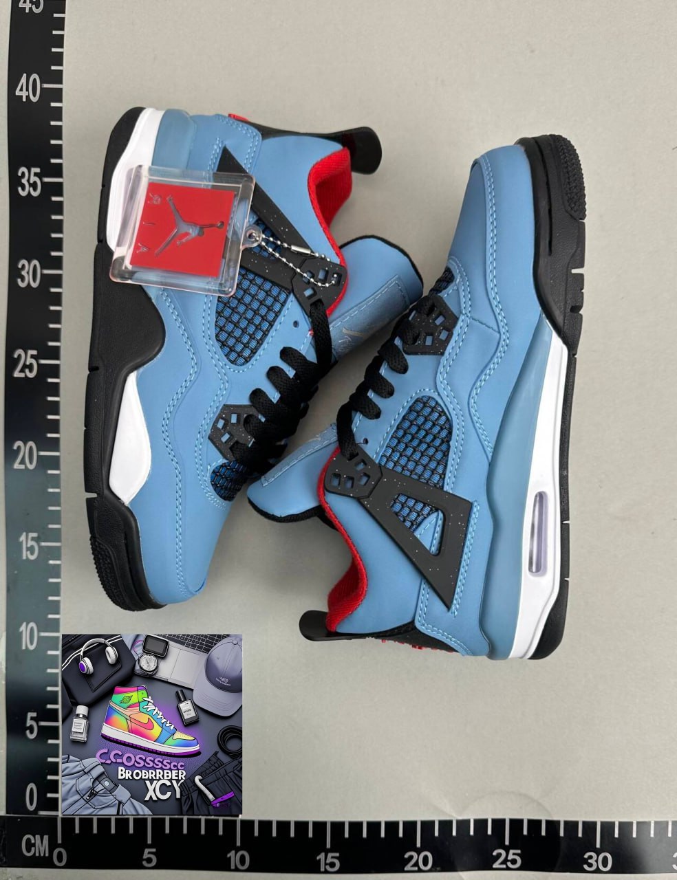 AIR JORDAN 4