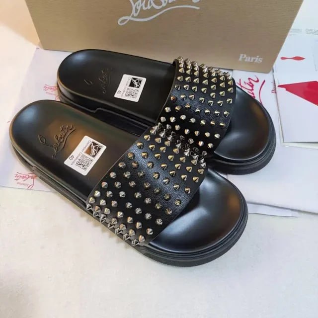 CL slippers