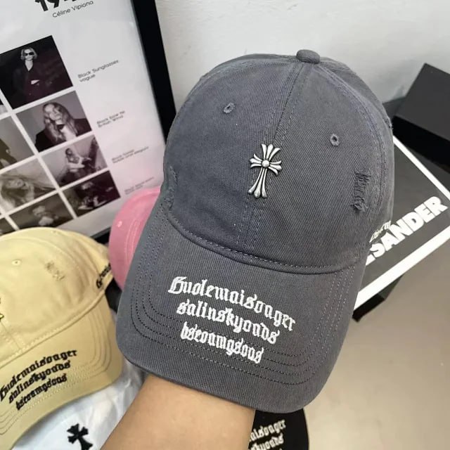 Croheart hat