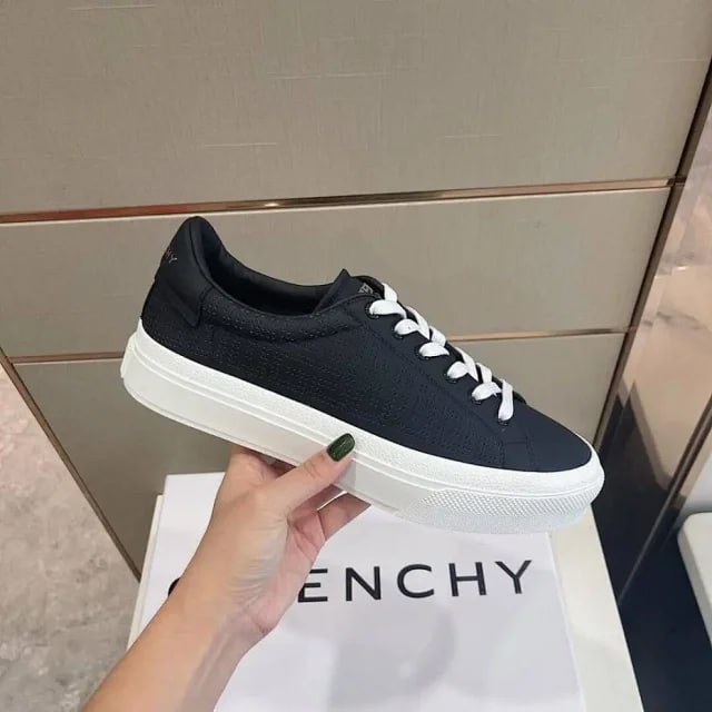 BESE quality Givenchy