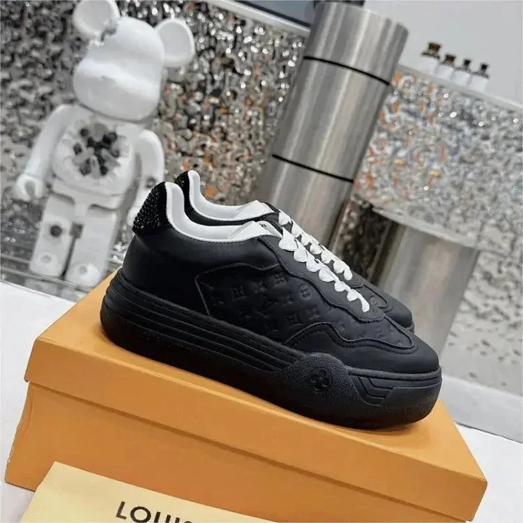 Louis Vuitton (8 style)